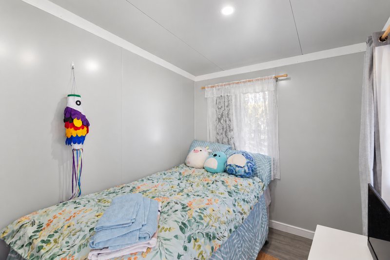 Photo - 11 Connemara Road, Gaven QLD 4211 - Image 24