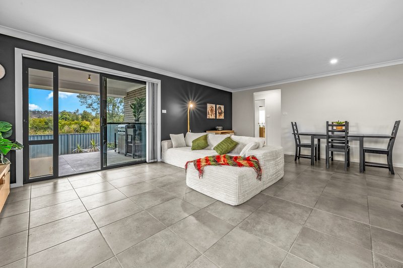 Photo - 11 Conquest Close, Rutherford NSW 2320 - Image 4