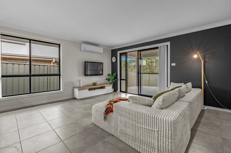 Photo - 11 Conquest Close, Rutherford NSW 2320 - Image 5