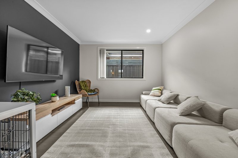 Photo - 11 Conquest Close, Rutherford NSW 2320 - Image 6