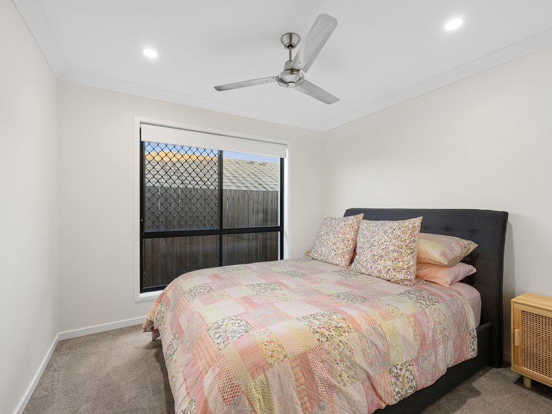 Photo - 11 Coolah Street, South Ripley QLD 4306 - Image 15