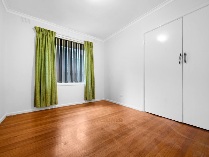 Photo - 11 Coolavin Road, Noble Park North VIC 3174 - Image 7