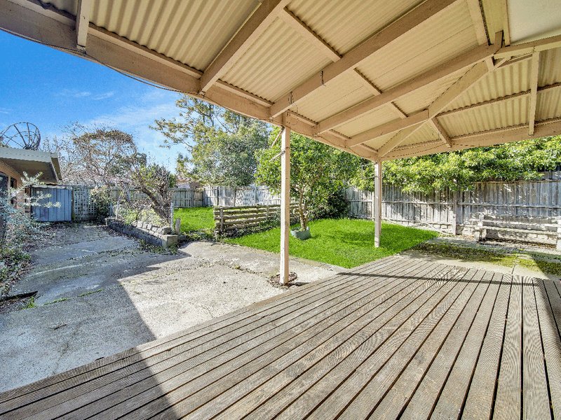 Photo - 11 Coolavin Road, Noble Park North VIC 3174 - Image 10