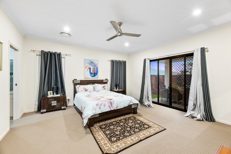 Photo - 11 Cooloola Crescent, North Lakes QLD 4509 - Image 6