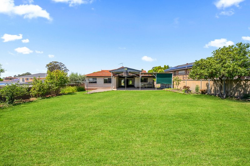 Photo - 11 Coonawarra Street, Edensor Park NSW 2176 - Image 9