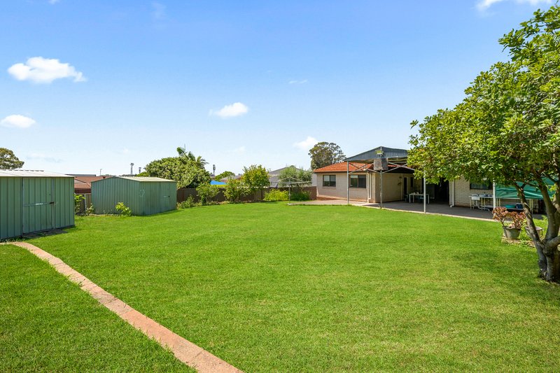 Photo - 11 Coonawarra Street, Edensor Park NSW 2176 - Image 10