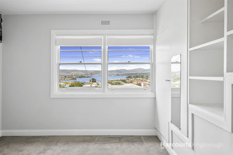 Photo - 11 Corinna Road, Lindisfarne TAS 7015 - Image 16