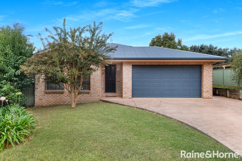 Photo - 11 Cornelius Place, Nowra NSW 2541 - Image 1