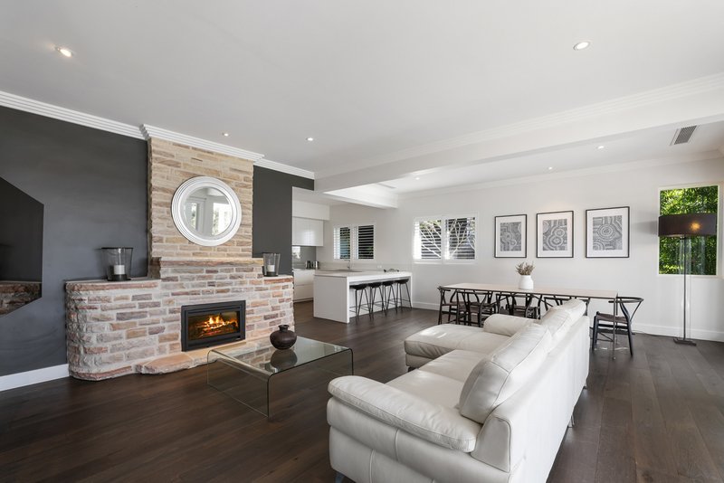 Photo - 11 Corniche Road, Church Point NSW 2105 - Image 4