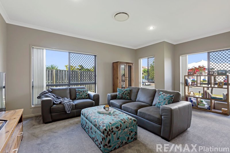 Photo - 11 Coronata Crescent, Narangba QLD 4504 - Image 3