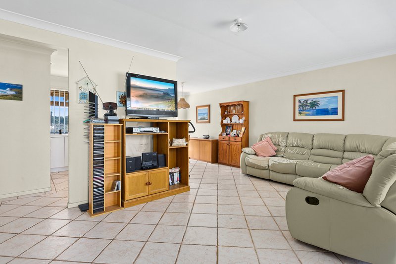 Photo - 11 Corunna Crescent, Flinders NSW 2529 - Image 3