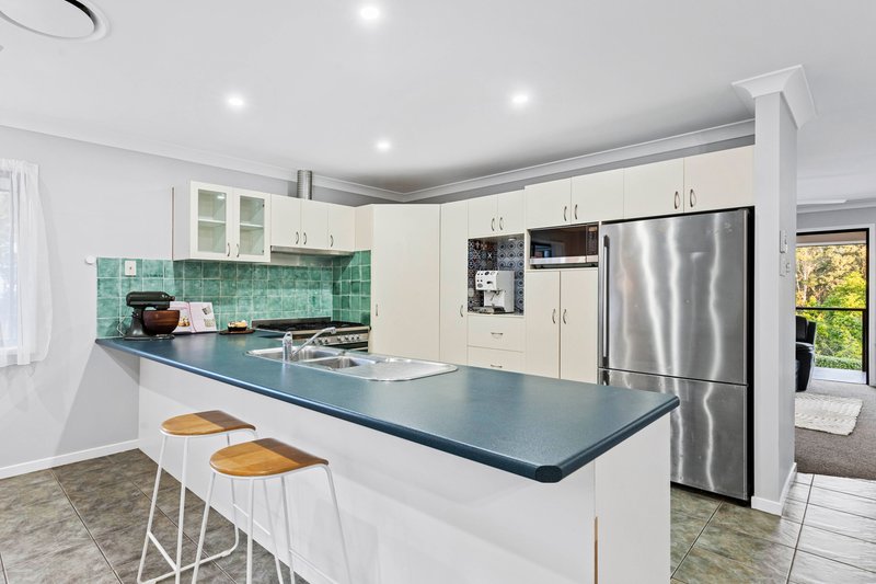 Photo - 11 Corvus Drive, Cashmere QLD 4500 - Image 9
