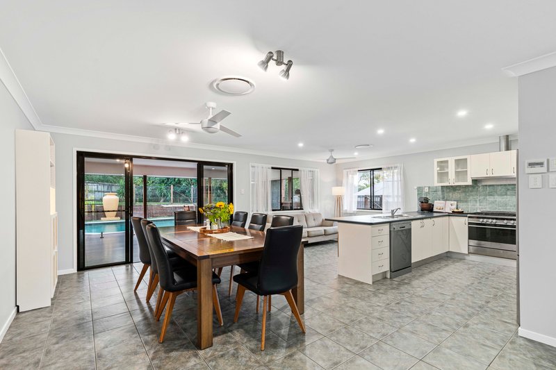 Photo - 11 Corvus Drive, Cashmere QLD 4500 - Image 11