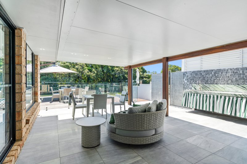 Photo - 11 Cosmos Court, Elanora QLD 4221 - Image 3