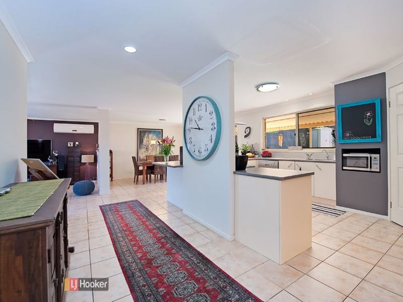 Photo - 11 Cotter Court, Murrumba Downs QLD 4503 - Image 5