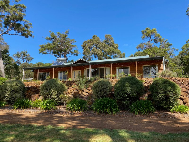 11 Coughlan Grove, Denmark WA 6333