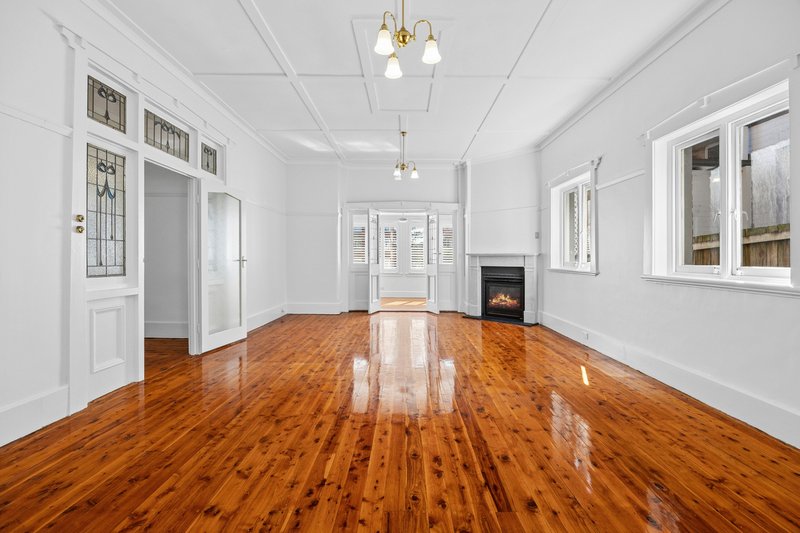Photo - 11 Cove Avenue, Manly NSW 2095 - Image 3