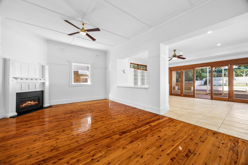 Photo - 11 Cove Avenue, Manly NSW 2095 - Image 6