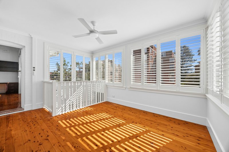 Photo - 11 Cove Avenue, Manly NSW 2095 - Image 8