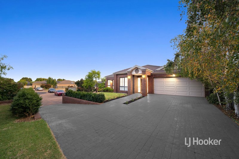 Photo - 11 Cowan Parkway, Point Cook VIC 3030 - Image 2