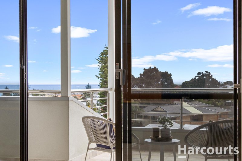 Photo - 11 Cowper Road, Sorrento WA 6020 - Image 4