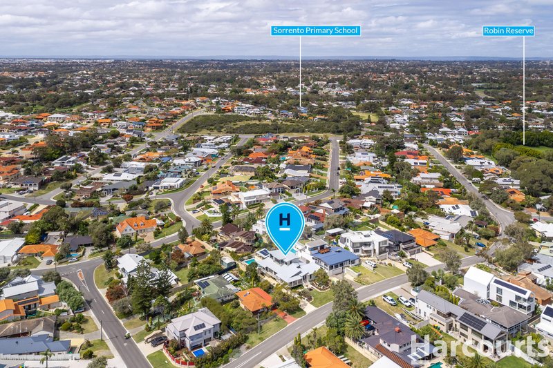 Photo - 11 Cowper Road, Sorrento WA 6020 - Image 32