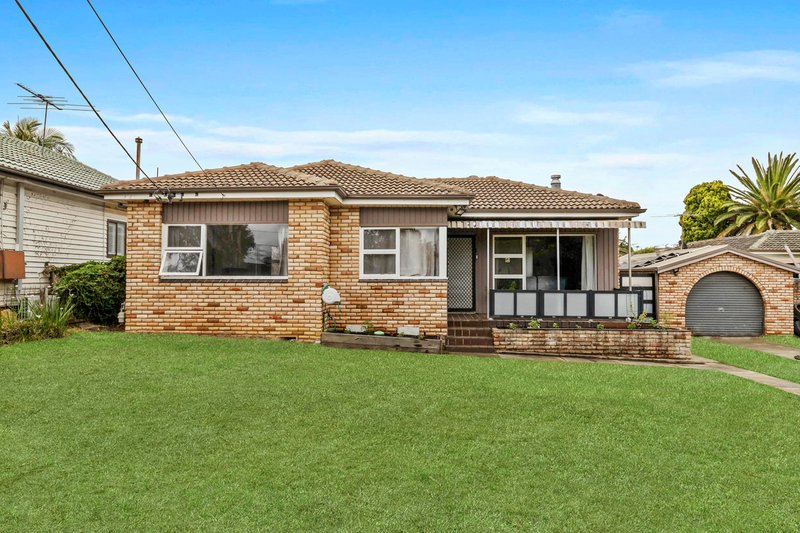 11 Craig Avenue, Oxley Park NSW 2760