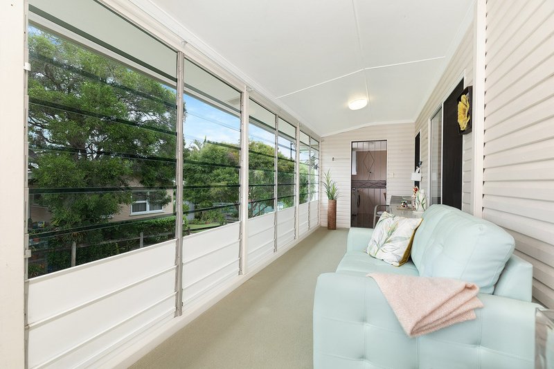 Photo - 11 Craigan Crescent, Aspley QLD 4034 - Image 11