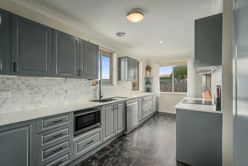Photo - 11 Crandon Crescent, Newnham TAS 7248 - Image 4