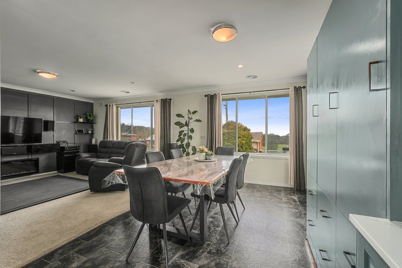 Photo - 11 Crandon Crescent, Newnham TAS 7248 - Image 9