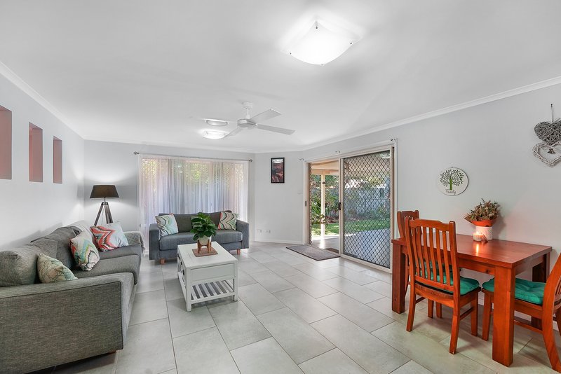 Photo - 11 Crawford Street, North Lakes QLD 4509 - Image 6