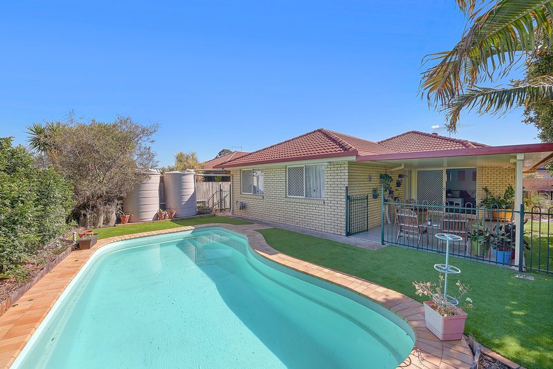 Photo - 11 Crawford Street, North Lakes QLD 4509 - Image 15