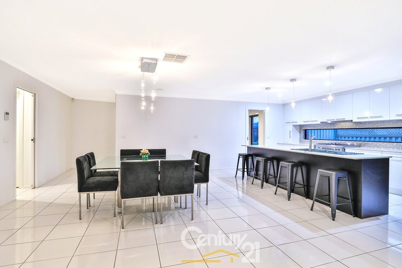 Photo - 11 Creekview Avenue, Pakenham VIC 3810 - Image 8