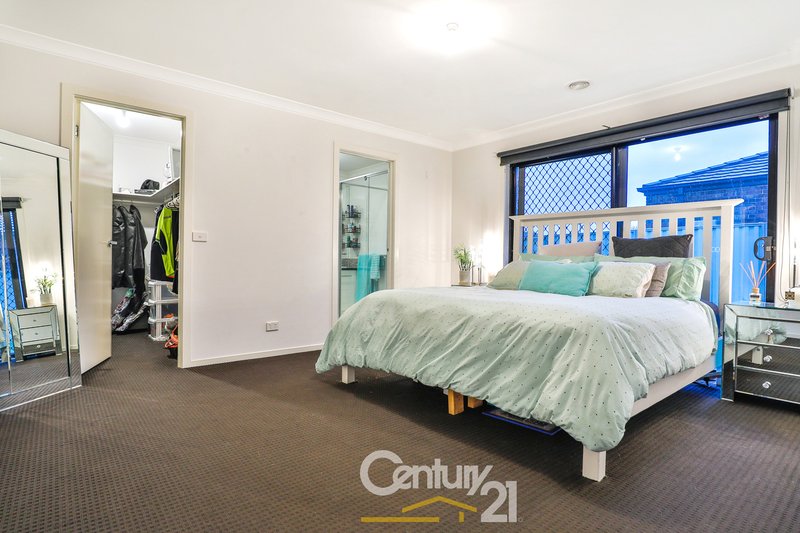 Photo - 11 Creekview Avenue, Pakenham VIC 3810 - Image 13