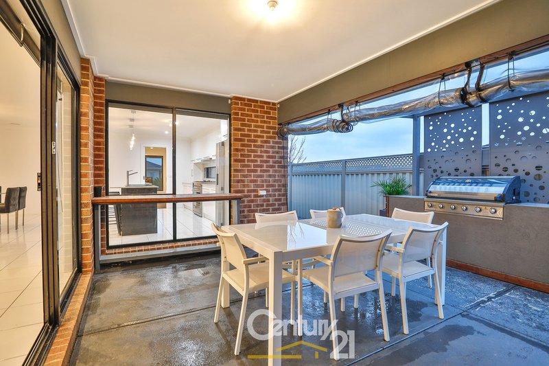 Photo - 11 Creekview Avenue, Pakenham VIC 3810 - Image 21