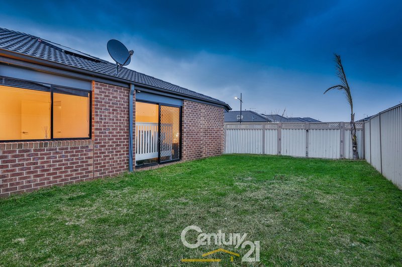 Photo - 11 Creekview Avenue, Pakenham VIC 3810 - Image 23