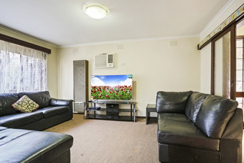 Photo - 1/1 Crescent Street, Noble Park VIC 3174 - Image 3