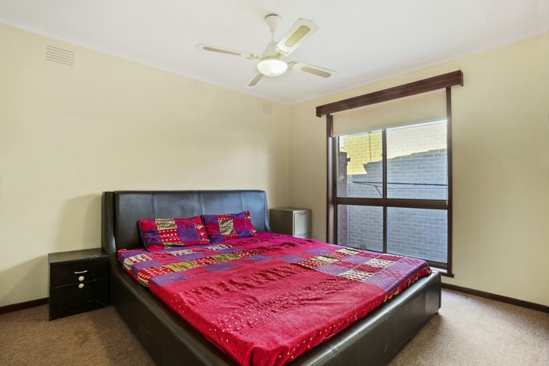 Photo - 1/1 Crescent Street, Noble Park VIC 3174 - Image 7