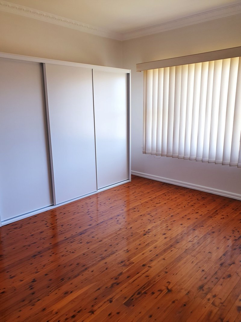 Photo - 11 Croft Avenue Merrylands , Merrylands West NSW 2160 - Image 4