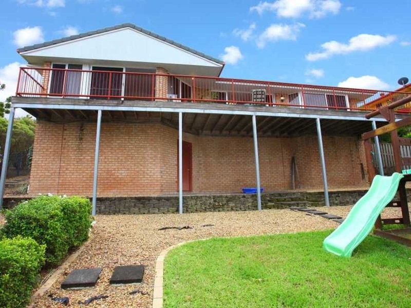 Photo - 11 Crosby Avenue, Pacific Pines QLD 4211 - Image 11