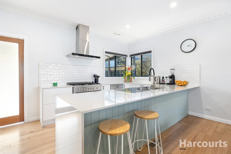 Photo - 11 Cross Street, Newborough VIC 3825 - Image 3