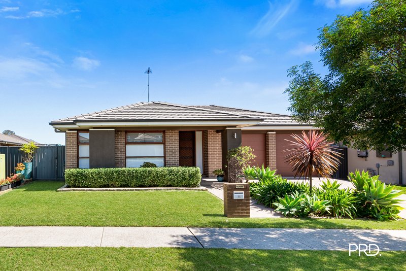 11 Crossley Avenue, Glenmore Park NSW 2745