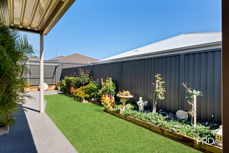 Photo - 11 Crossley Avenue, Glenmore Park NSW 2745 - Image 12