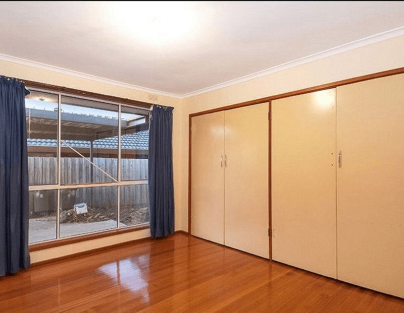 Photo - 11 Crowe Street, Hoppers Crossing VIC 3029 - Image 9