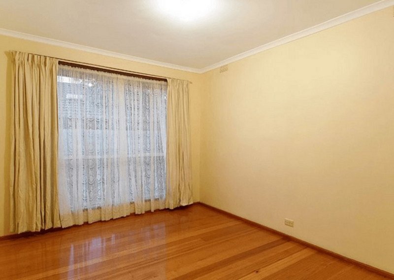 Photo - 11 Crowe Street, Hoppers Crossing VIC 3029 - Image 10