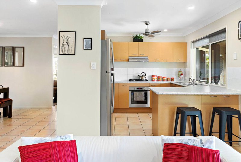 Photo - 11 Culgoa Court, Murrumba Downs QLD 4503 - Image 3