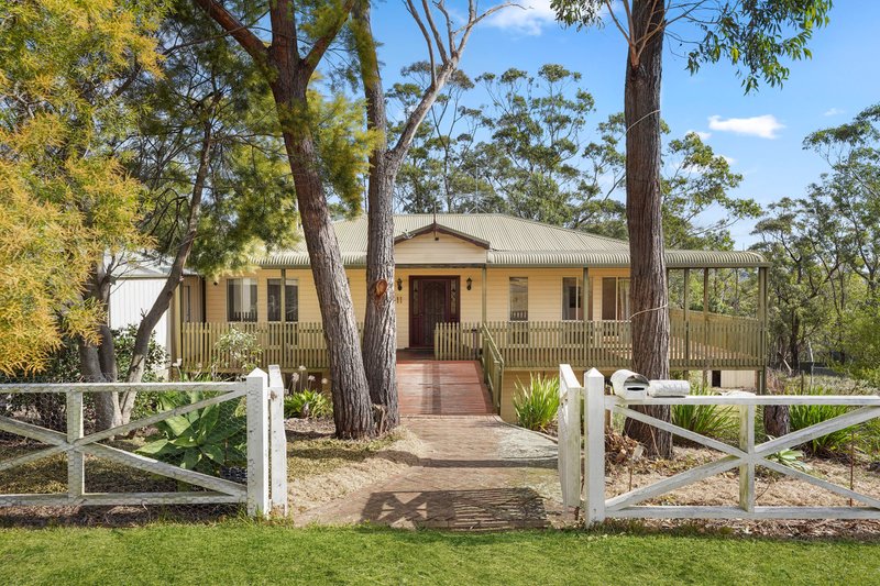 11 Cumberteen Street, Hill Top NSW 2575