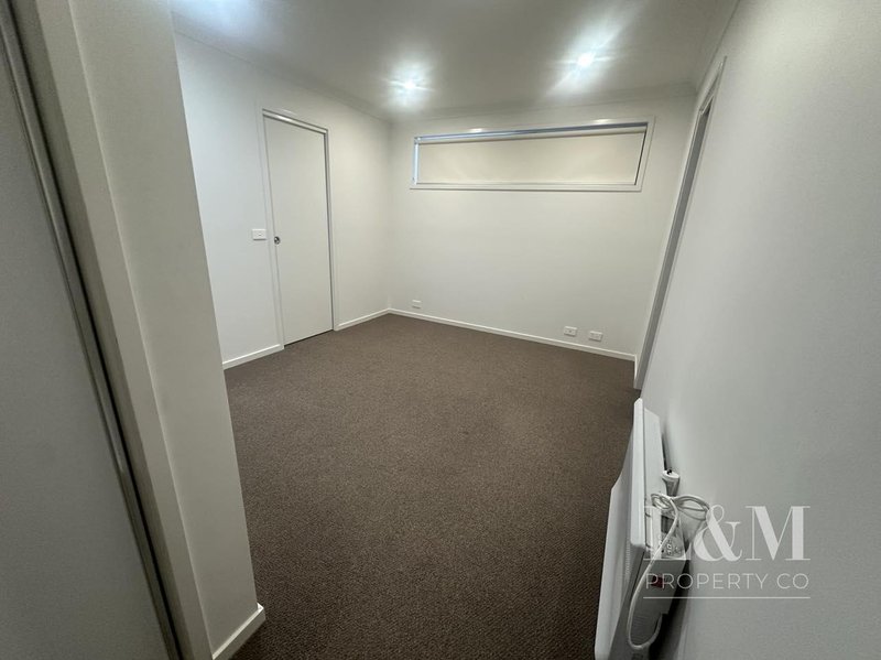 Photo - 11 Curbridge Drive, Donnybrook VIC 3064 - Image 20