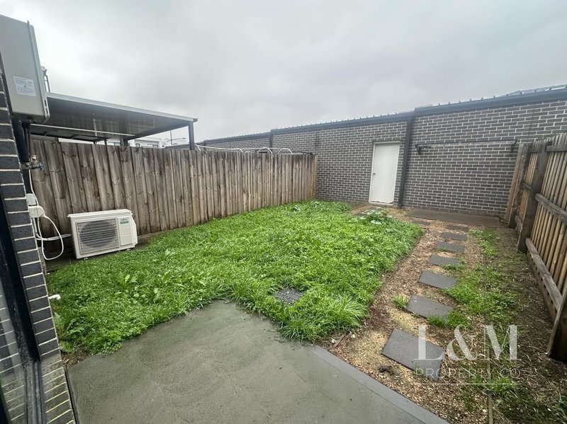 Photo - 11 Curbridge Drive, Donnybrook VIC 3064 - Image 23