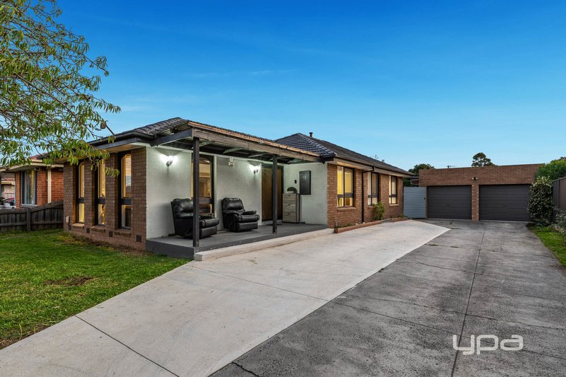 Photo - 11 Currajong Street, St Albans VIC 3021 - Image 2